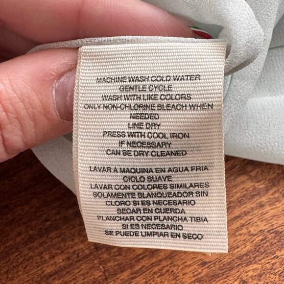 ✨ Rachel Roy | Cold Shoulder Floral Top | Size 2X ✨ - Picture 6 of 8